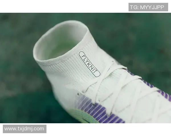 足球鞋球星专属定制品牌引领个性化潮流打造极致性能与独特风格